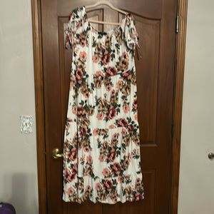 Women’s maxi dress